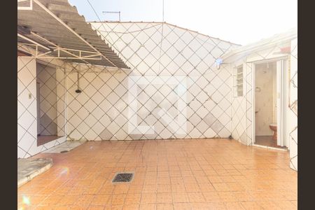 Casa para alugar com 150m², 2 quartos e 8 vagas Casa para alugar com 150m², 2 quartos e 8 vagasÁrea de Serviço