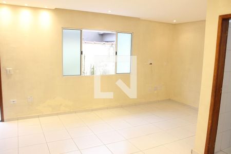 Sala de casa para alugar com 2 quartos, 88m² em Parque Sao Vicente, São Vicente