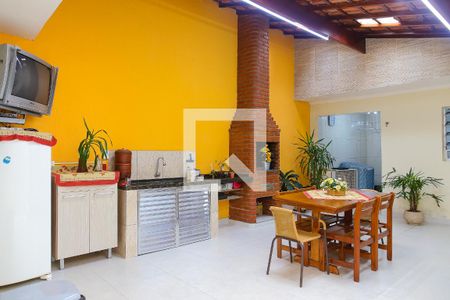 Casa à venda com 300m², 3 quartos e 8 vagasChurrasqueira