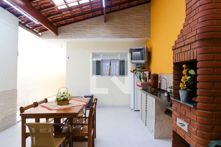 Casa à venda com 300m², 3 quartos e 8 vagasChurrasqueira