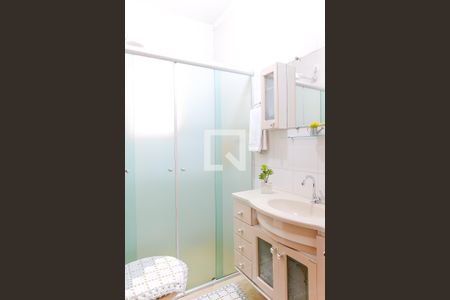 Casa à venda com 300m², 3 quartos e 8 vagasBanheiro Social