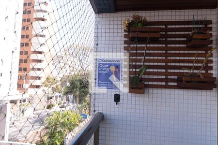 Apartamento à venda com 130m², 4 quartos e 2 vagasPlaquinha