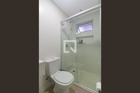 Casa para alugar com 220m², 3 quartos e 4 vagas Casa para alugar com 220m², 3 quartos e 4 vagasBanheiro da Suíte 2
