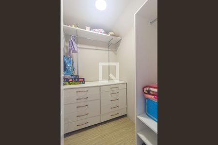Casa para alugar com 220m², 3 quartos e 4 vagas Casa para alugar com 220m², 3 quartos e 4 vagasCloset da suíte 3