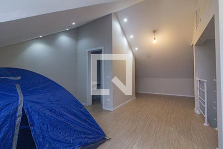 Casa para alugar com 220m², 3 quartos e 4 vagas Casa para alugar com 220m², 3 quartos e 4 vagasSuíte 3