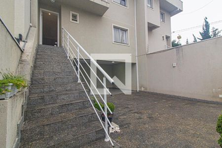 Casa para alugar com 220m², 3 quartos e 4 vagas Casa para alugar com 220m², 3 quartos e 4 vagasFachada