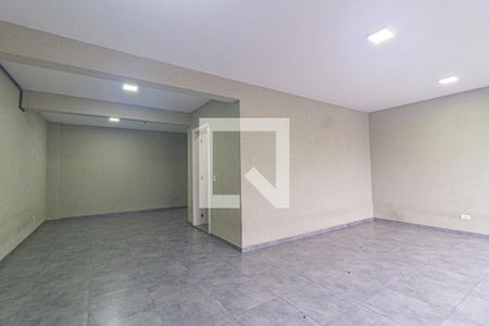Casa para alugar com 220m², 3 quartos e 4 vagas Casa para alugar com 220m², 3 quartos e 4 vagasGaragem