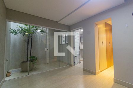 Casa para alugar com 220m², 3 quartos e 4 vagas Casa para alugar com 220m², 3 quartos e 4 vagasCozinha