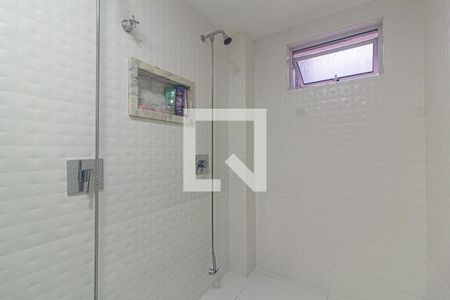 Casa para alugar com 220m², 3 quartos e 4 vagas Casa para alugar com 220m², 3 quartos e 4 vagasBanheiro da Suíte 1