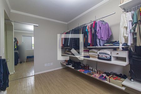 Casa para alugar com 220m², 3 quartos e 4 vagas Casa para alugar com 220m², 3 quartos e 4 vagasCloset da suíte 1