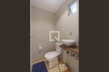 Lavabo de casa para alugar com 3 quartos, 220m² em Pilarzinho, Curitiba