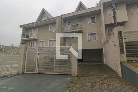 Casa para alugar com 220m², 3 quartos e 4 vagas Casa para alugar com 220m², 3 quartos e 4 vagasFachada