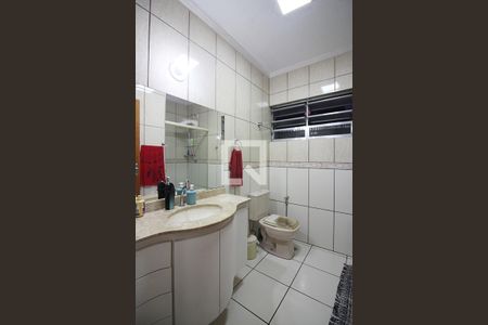 Casa à venda com 188m², 4 quartos e 2 vagasBanheiro Social