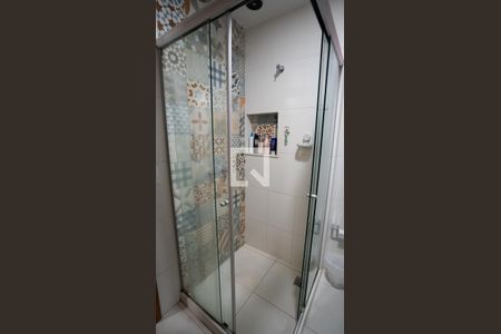 Apartamento à venda com 142m², 3 quartos e 1 vagaSuíte banheiro 