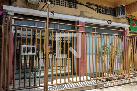 Apartamento à venda com 65m², 3 quartos e 1 vaga Apartamento à venda com 65m², 3 quartos e 1 vagaFachada