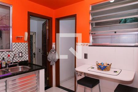 Casa de condomínio à venda com 119m², 2 quartos e 1 vaga Casa de condomínio à venda com 119m², 2 quartos e 1 vagaCozinha