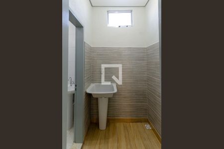 Casa para alugar com 30m², 1 quarto e sem vaga Casa para alugar com 30m², 1 quarto e sem vagaÁrea de serviço