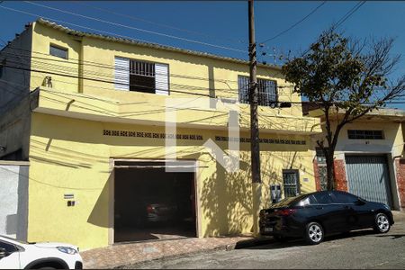 Casa para alugar com 30m², 1 quarto e sem vaga Casa para alugar com 30m², 1 quarto e sem vagaFachada