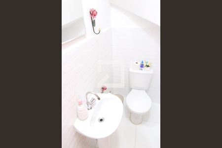 Casa de condomínio à venda com 92m², 2 quartos e 1 vagaLavabo