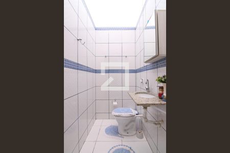 Casa de condomínio à venda com 92m², 2 quartos e 1 vagaBanheiro