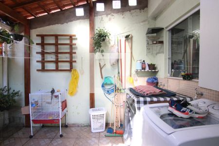 Casa de condomínio à venda com 92m², 2 quartos e 1 vagaÁrea de Serviço