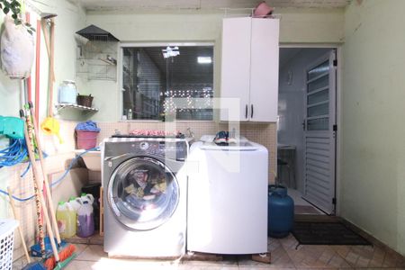 Casa de condomínio à venda com 92m², 2 quartos e 1 vagaÁrea de Serviço