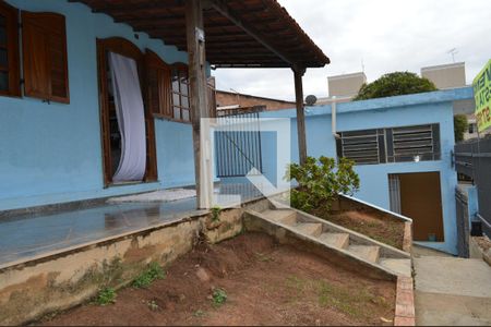 Casa à venda com 420m², 3 quartos e 4 vagasQuintal