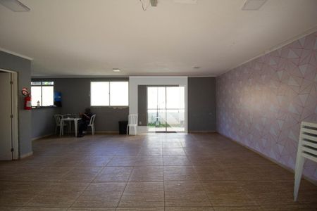 Apartamento à venda com 53m², 2 quartos e 1 vaga Apartamento à venda com 53m², 2 quartos e 1 vagaÁrea comum - Salão de festas