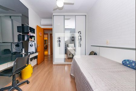 Apartamento à venda com 140m², 4 quartos e 3 vagasQuarto 2