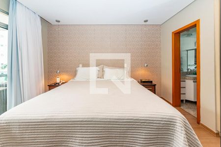 Apartamento à venda com 140m², 4 quartos e 3 vagasSuíte