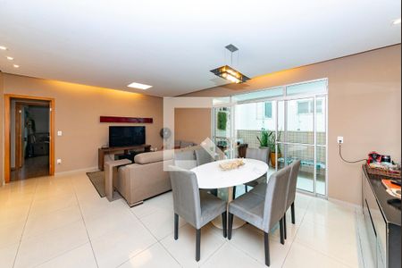 Sala de apartamento à venda com 4 quartos, 140m² em Buritis, Belo Horizonte