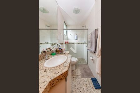 Apartamento à venda com 140m², 4 quartos e 3 vagasBanheiro da Suíte