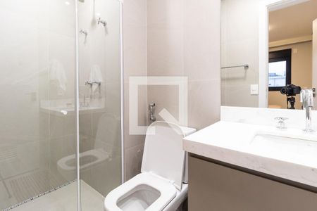 Banheiro  de kitnet/studio à venda com 1 quarto, 48m² em Pinheiros, São Paulo