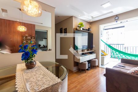 Sala  de apartamento à venda com 2 quartos, 50m² em Vila Yolanda, Osasco