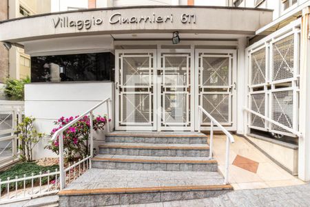 Apartamento à venda com 67m², 3 quartos e 2 vagasFachada