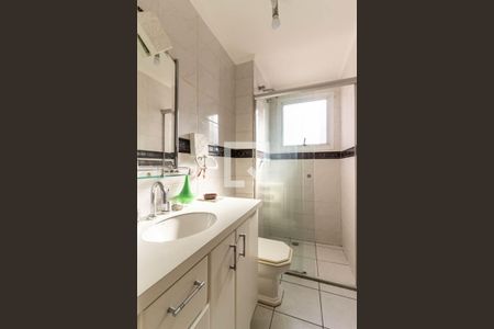 Apartamento à venda com 67m², 3 quartos e 2 vagasSuíte 1 - Banheiro