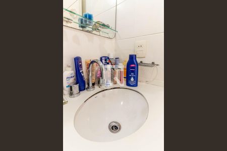 Apartamento à venda com 67m², 3 quartos e 2 vagasBanheiro Social