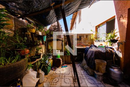 Casa à venda com 102m², 2 quartos e 1 vaga Casa à venda com 102m², 2 quartos e 1 vagaÁrea de serviço