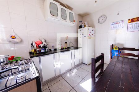 Casa à venda com 102m², 2 quartos e 1 vaga Casa à venda com 102m², 2 quartos e 1 vagaCozinha