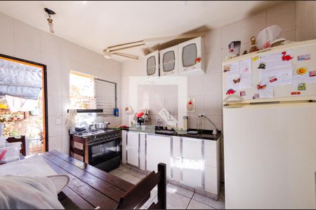 Casa à venda com 102m², 2 quartos e 1 vaga Casa à venda com 102m², 2 quartos e 1 vagaCozinha