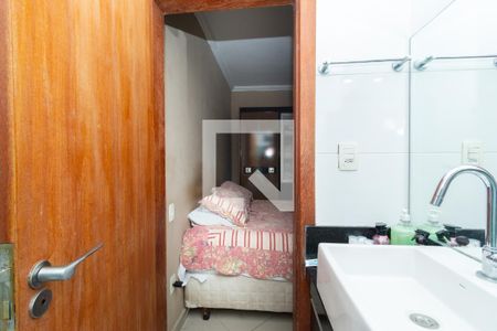 Casa à venda com 360m², 3 quartos e 3 vagas Casa à venda com 360m², 3 quartos e 3 vagasBanheiro da Suíte 1