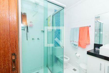 Casa à venda com 360m², 3 quartos e 3 vagas Casa à venda com 360m², 3 quartos e 3 vagasBanheiro da Suíte 2