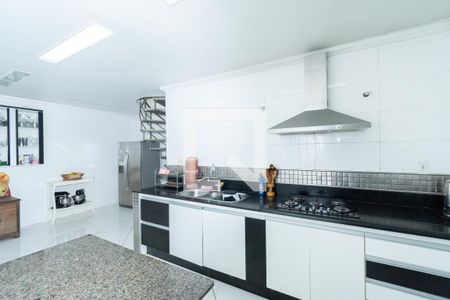 Casa à venda com 360m², 3 quartos e 3 vagas Casa à venda com 360m², 3 quartos e 3 vagasCozinha