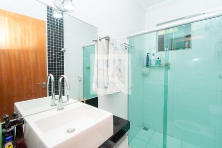 Casa à venda com 360m², 3 quartos e 3 vagas Casa à venda com 360m², 3 quartos e 3 vagasBanheiro da Suíte 1