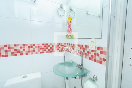 Casa à venda com 360m², 3 quartos e 3 vagas Casa à venda com 360m², 3 quartos e 3 vagasBanheiro Social