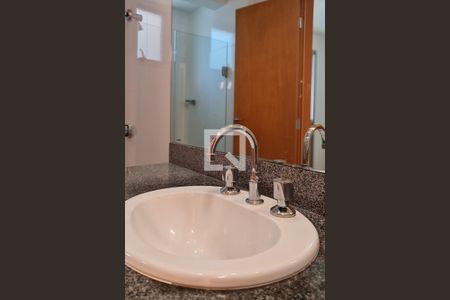 Apartamento à venda com 181m², 3 quartos e 2 vagasBanheiro - torneira