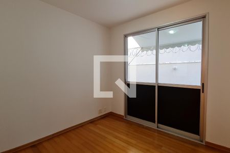 Apartamento à venda com 181m², 3 quartos e 2 vagasQuarto 2