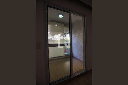 Sala - varanda de apartamento para alugar com 2 quartos, 49m² em Jardim Santa Izabel, Cotia