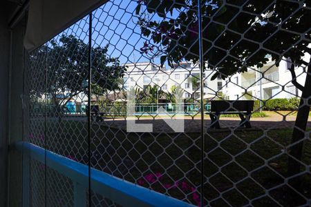 Sala - varanda - vista de apartamento para alugar com 2 quartos, 49m² em Jardim Santa Izabel, Cotia