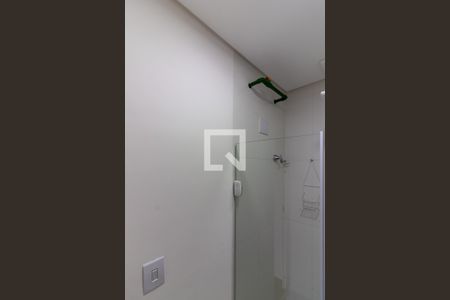 Banheiro de kitnet/studio para alugar com 1 quarto, 26m² em Santana, São Paulo